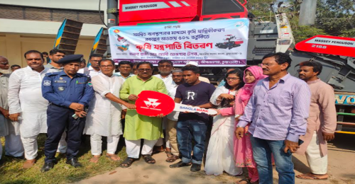 চুয়াডাঙ্গার জীবননগরে কৃষকদের মধ্যে বিনামূল্যে কৃষি প্রণোদনা বিতরণ